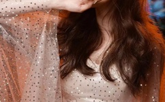 大炕上各弄各的